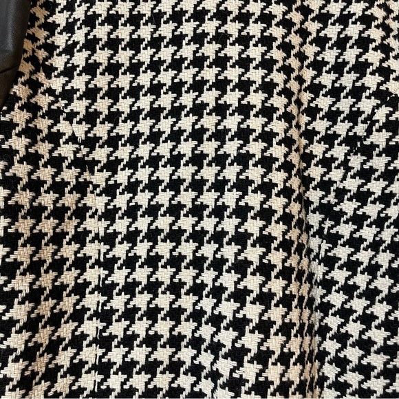 A New Approach a.n.a Womens Cropped Jacket Faux Leather Wool Black White Sz L - Picture 3 of 14